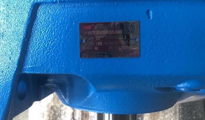 迈传斜齿轮减速器K87Y132AB44M305.5KWVE发货通知